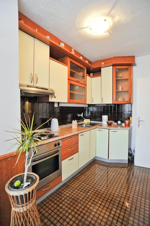 Sunny Apartment زادار الغرفة الصورة